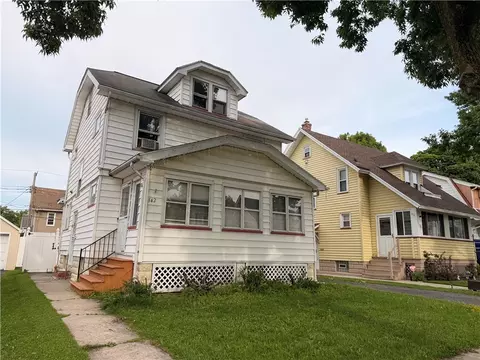 142 Rockview Ter, Rochester, NY 14606
