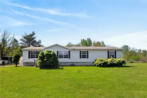 3749 State Route 96, Shortsville, NY 14548