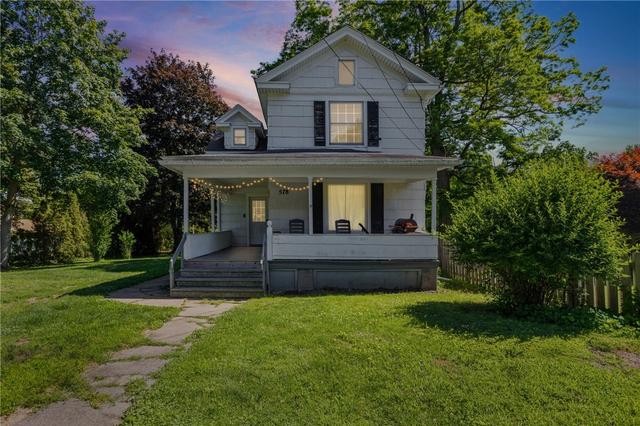 578 Ridge Rd, Ontario, NY 14519