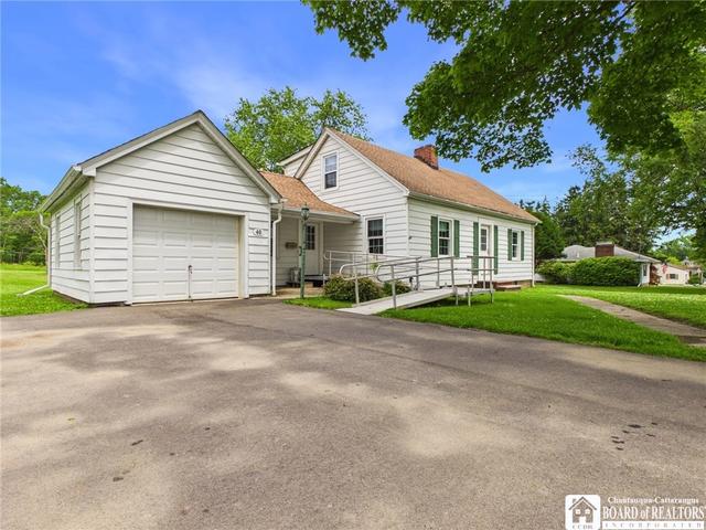 40 E Chautauqua St, Mayville, NY 14757