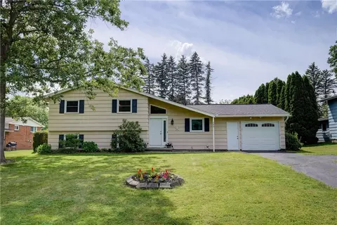 243 Eden Ln, Greece, NY 14626