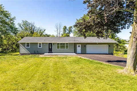 9678 W Ridge Rd, Brockport, NY 14420