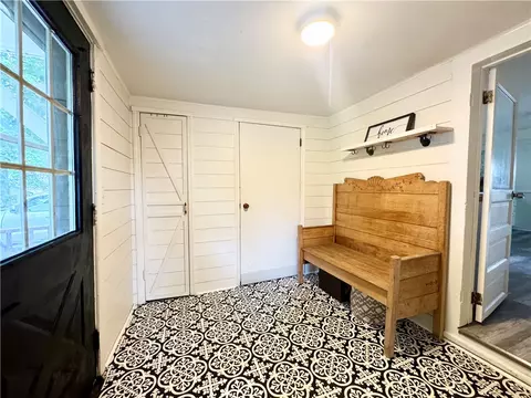 Entry Way - 304 E Main St, Elbridge, NY 13060 photo 3 of 5
