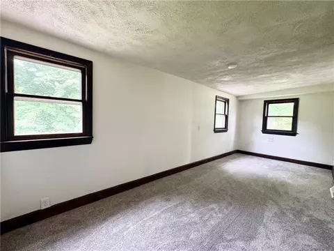 Bedroom - 304 E Main St, Elbridge, NY 13060 photo 7 of 11