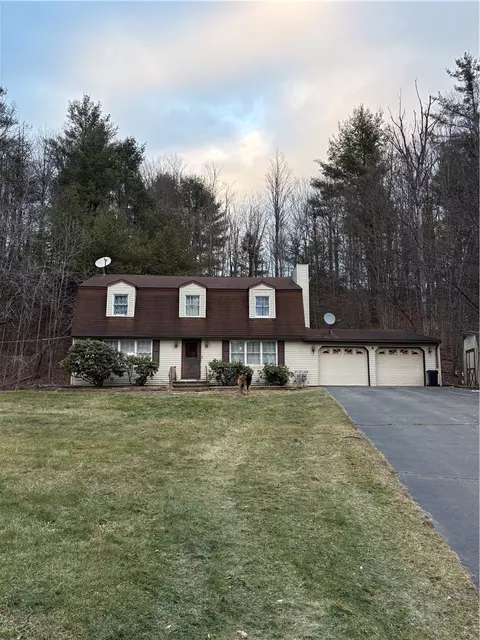 14 Clark Hollow Rd, Southport, NY 14871