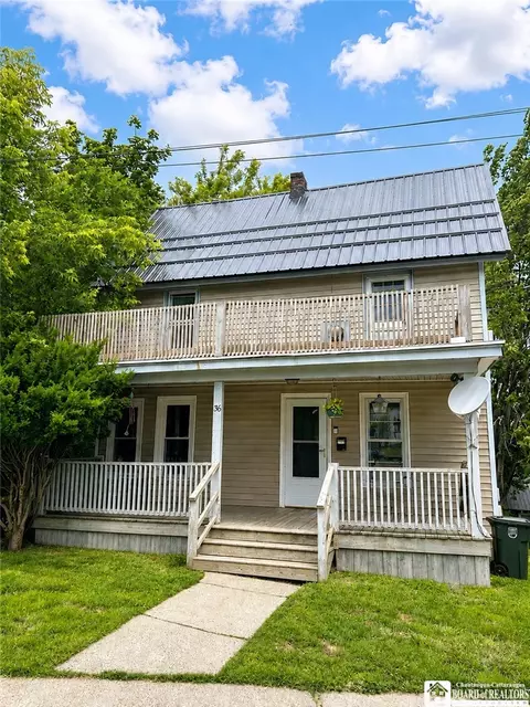 36 Kinney St, Jamestown, NY 14701