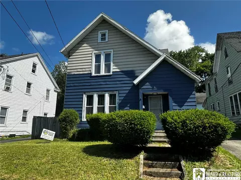 35 Falconer St, Jamestown, NY 14701