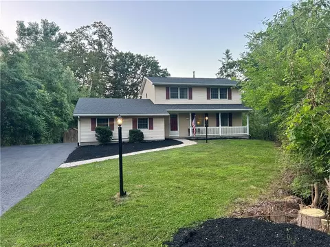 4422 Canal Rd, Ogden, NY 14559