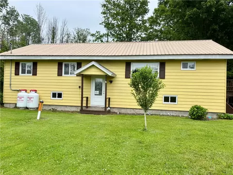 19 Miner Rd, Scriba, NY 13126