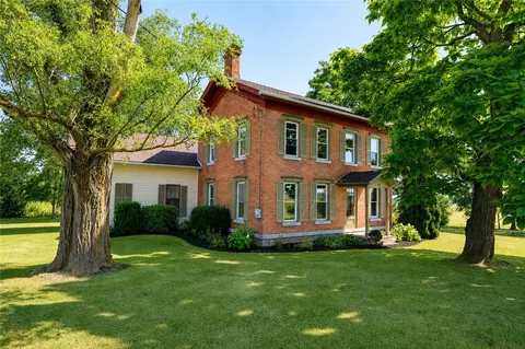 1883 Zwick Rd, Waterloo, NY 13165