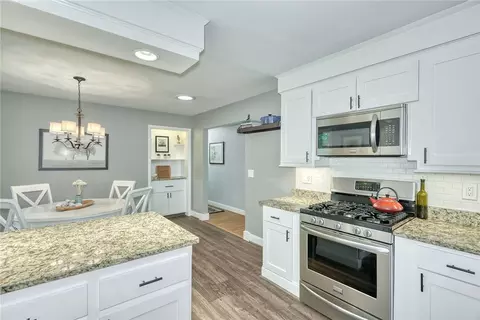 Kitchen - 175 Longview Dr, Webster, NY 14580 photo 3 of 3