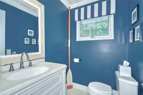 Bath - 175 Longview Dr, Webster, NY 14580 photo 2 of 4
