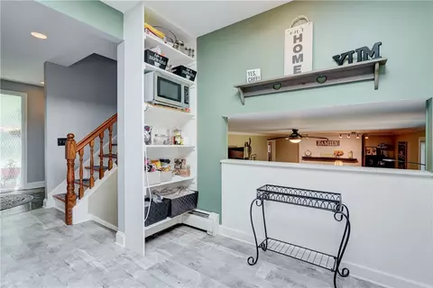 Entry Way - 643 Chatelaine Dr, Webster, NY 14580 photo 3 of 5