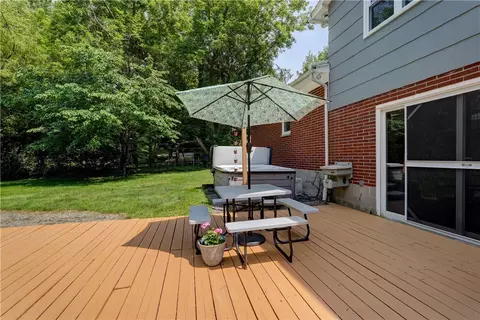 Exterior - 643 Chatelaine Dr, Webster, NY 14580 photo 2 of 12