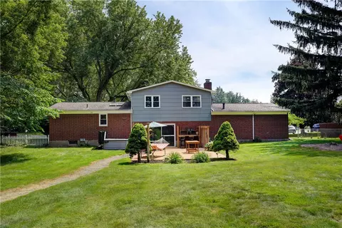 Exterior - 643 Chatelaine Dr, Webster, NY 14580 photo 10 of 12