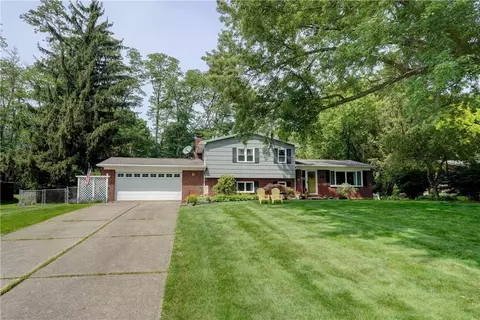 Exterior - 643 Chatelaine Dr, Webster, NY 14580 photo 12 of 12