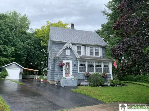 108 Dearing Ave, Jamestown, NY 14701