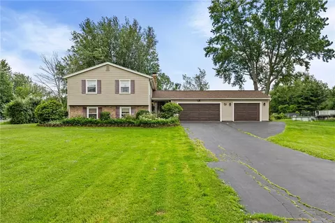 1140 Willits Rd, Ontario, NY 14519