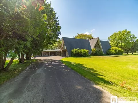 179 Robbin Hill Rd, Carroll, NY 14738