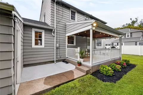 Exterior - 430 Cooper Rd, Irondequoit, NY 14617 photo 7 of 10