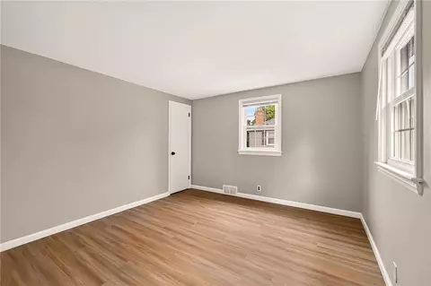 Bedroom - 430 Cooper Rd, Irondequoit, NY 14617 photo 5 of 6