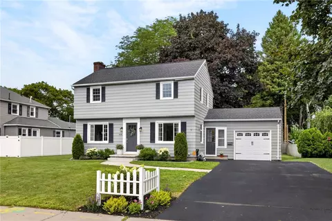 Exterior - 430 Cooper Rd, Irondequoit, NY 14617 photo 2 of 10