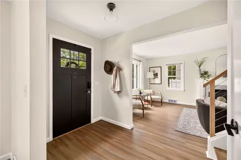 Entry Way - 430 Cooper Rd, Irondequoit, NY 14617 photo 2 of 3