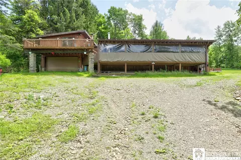 12751 Sawmill Run Rd, South Valley, NY 14738