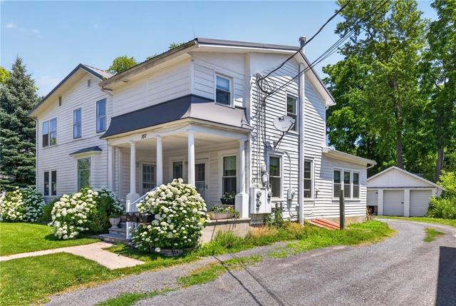107 Lawrence St, Milo, NY 14527