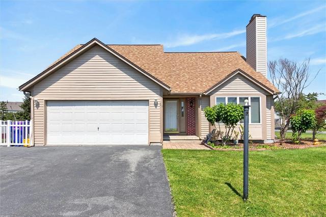 29 Jade Dr, Greece, NY 14626