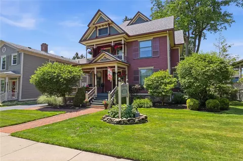 290 N Main St, Canandaigua, NY 14424