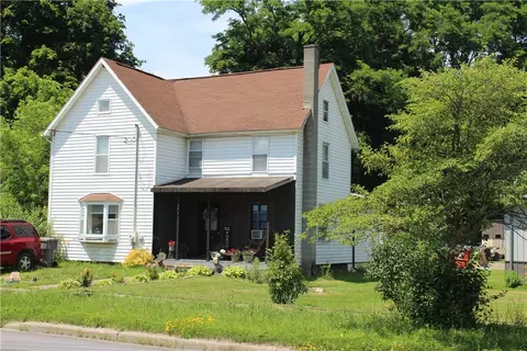3961 Lake Ave, Burdett, NY 14818