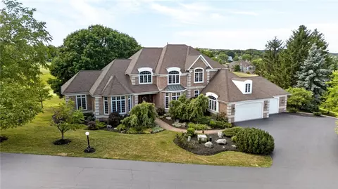 20 Moraine Pt, Victor, NY 14564