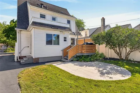 220 Barry Rd, Irondequoit, NY 14617 photo 33