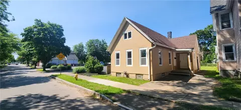 216 Lyndhurst St, Rochester, NY 14605