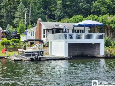 2642 Shadyside Rd, Mina, NY 14736