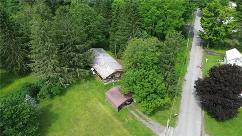 20 Quarry St, Cherry Valley, NY 13320