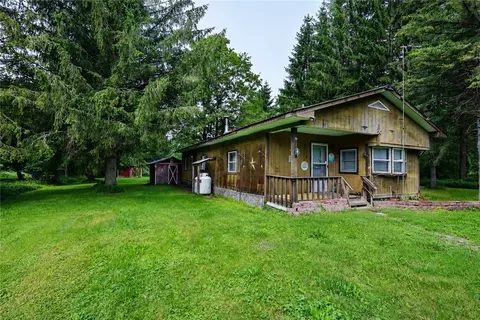20 Quarry St, Cherry Valley, NY 13320