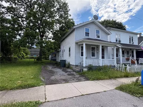 47 Woodward St, Rochester, NY 14605