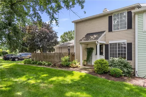 10 Greenway Blvd, Riga, NY 14428