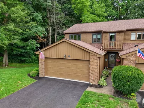 88 Great Wood Cir, Perinton, NY 14450