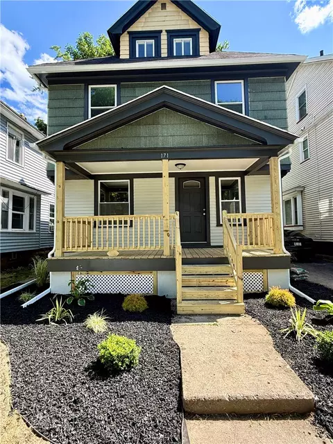 171 Cedarwood, Rochester, NY 14609
