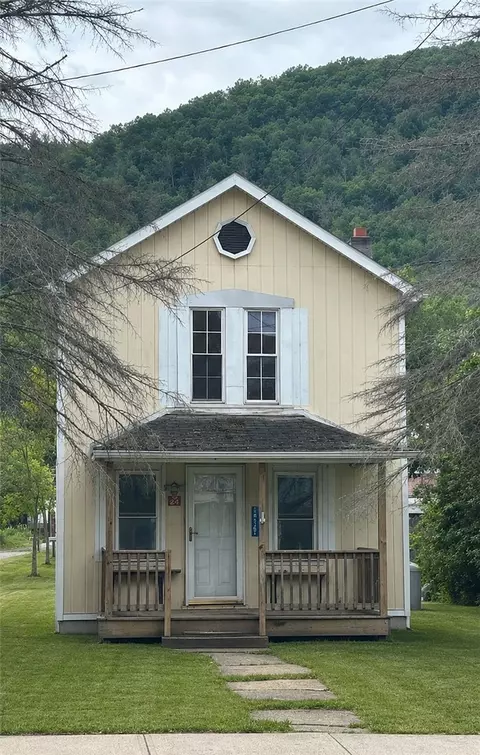 14567 Main St, Prattsville, NY 12468