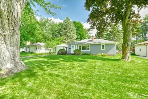 19 Loderdale Rd, Gates, NY 14624 photo 3
