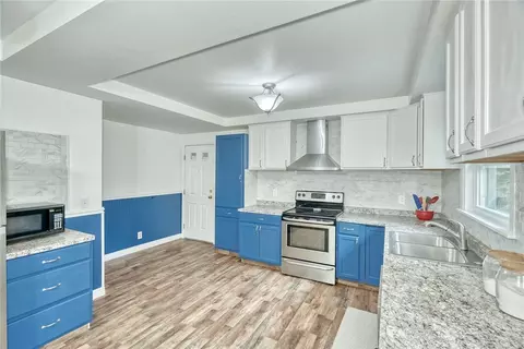19 Loderdale Rd, Gates, NY 14624 photo 11