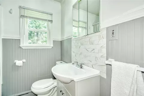 19 Loderdale Rd, Gates, NY 14624 photo 22