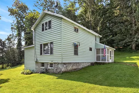Exterior - 11 Van Marters Ln, Lyons, NY 14489 photo 5 of 12