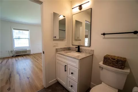 Bath - 55 Seacliffe Rd, Irondequoit, NY 14622 photo 2 of 2