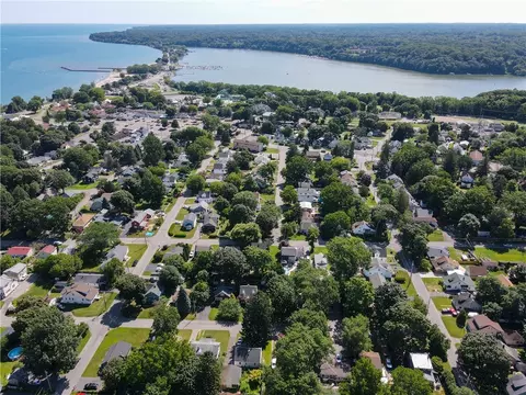 View/Area - 55 Seacliffe Rd, Irondequoit, NY 14622 photo 4 of 5