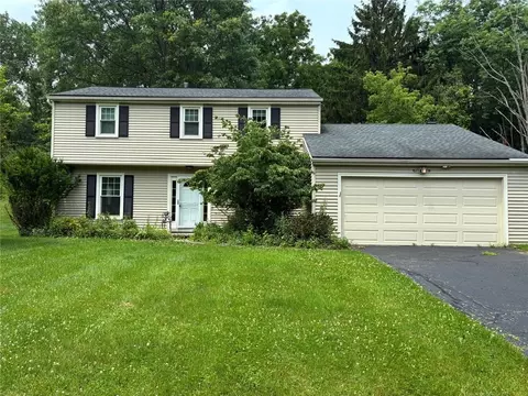 23 Blackwatch, Perinton, NY 14450